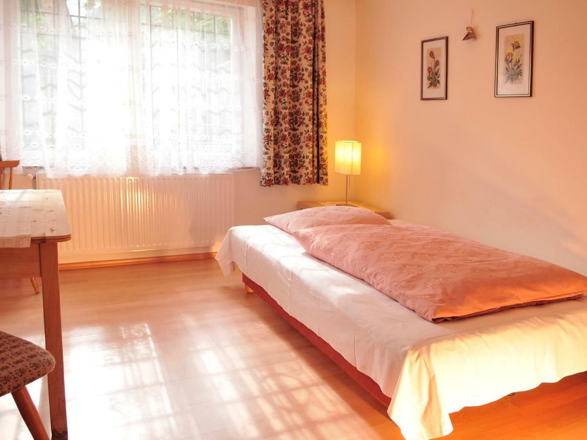 Haus Gilli Hotel Lagundo Bagian luar foto